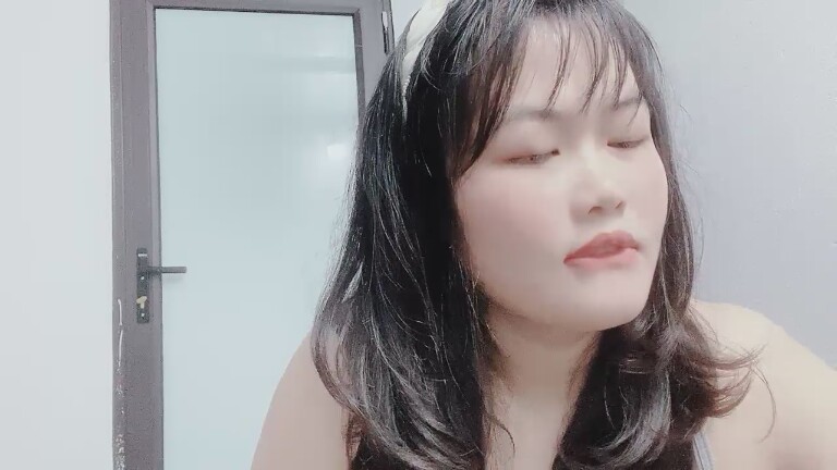 Miu039's Streamate show and profile