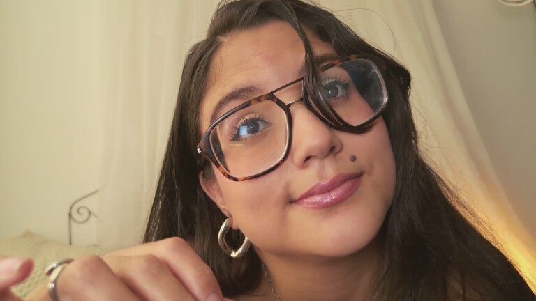 HaileyBunny_18's Streamate show and profile