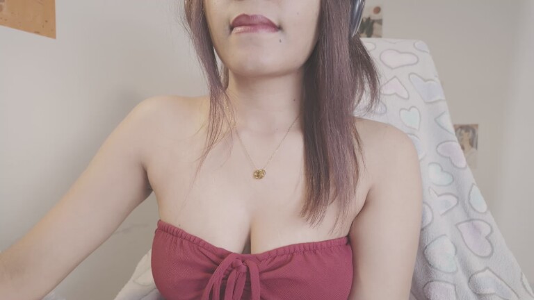 NaughtyNoori's Streamate show and profile