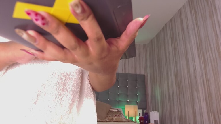 Pocahontasfg's Streamate show and profile