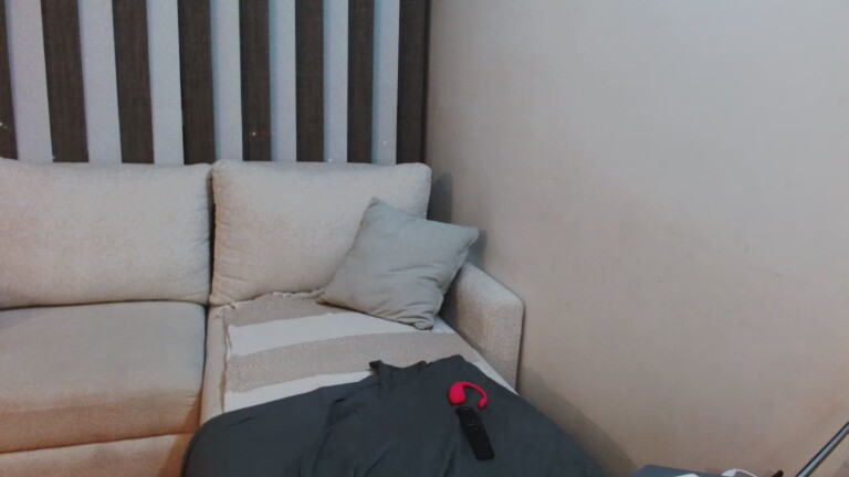 Jazmin111's Streamate show and profile