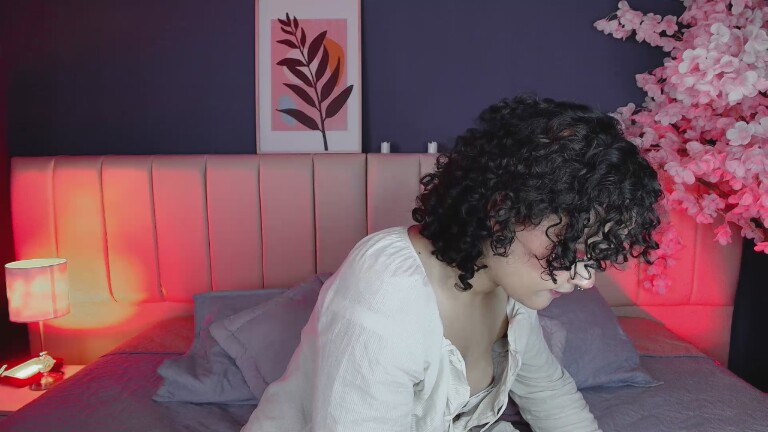 ZarahRosse's Streamate show and profile