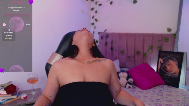 IsabelleColette's Streamate show and profile