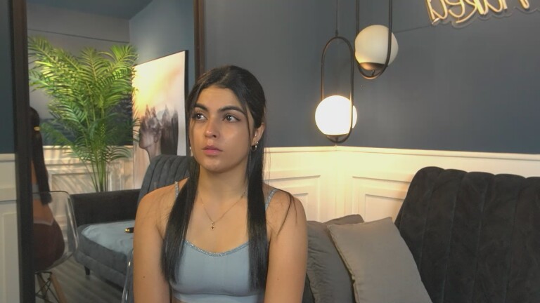 GabyReid's Streamate show and profile