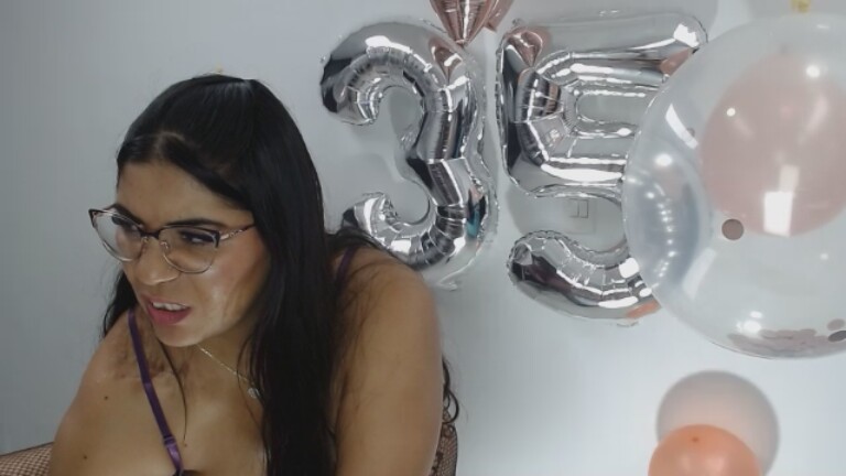 LunaDumont's Streamate show and profile