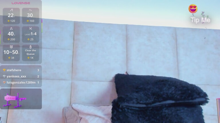 Karol_Mejia's Streamate show and profile