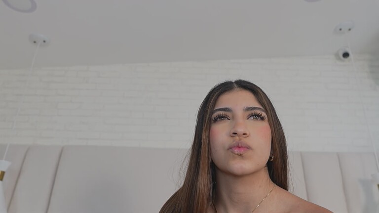 VictoriaJoliegb's Streamate show and profile