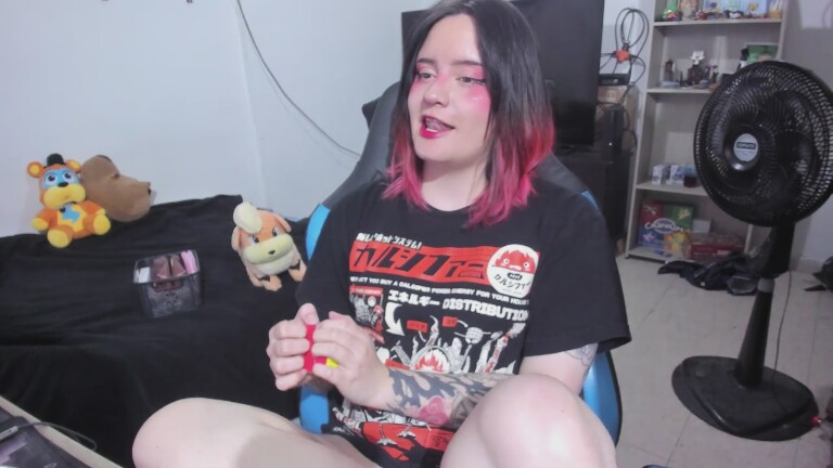 Red_Pandemonium's Streamate show and profile