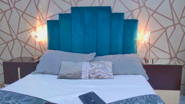 CristalHank's Streamate show and profile