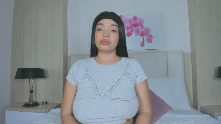 LilyyFox's Streamate show and profile