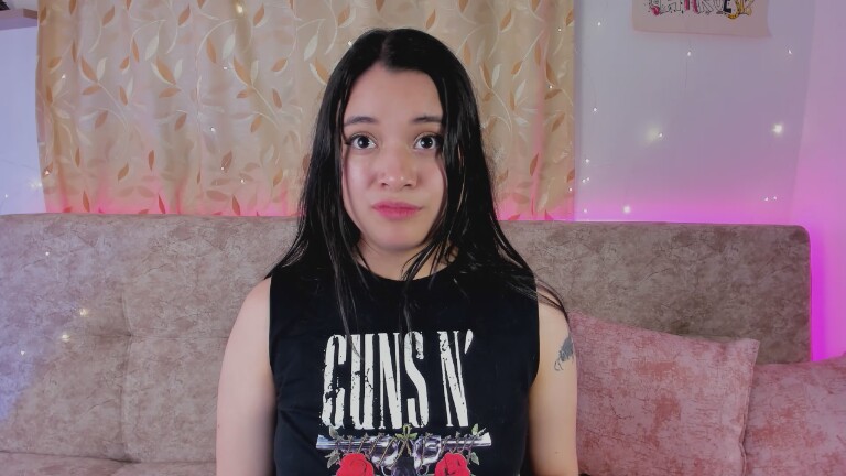 HannyBee's Streamate show and profile