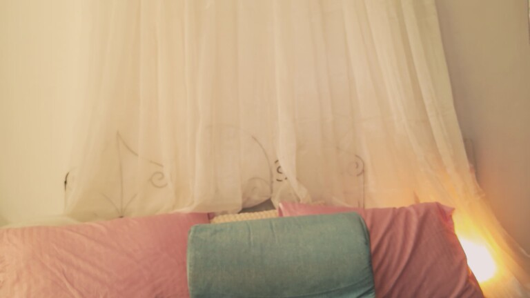 HaileyBunny_18's Streamate show and profile