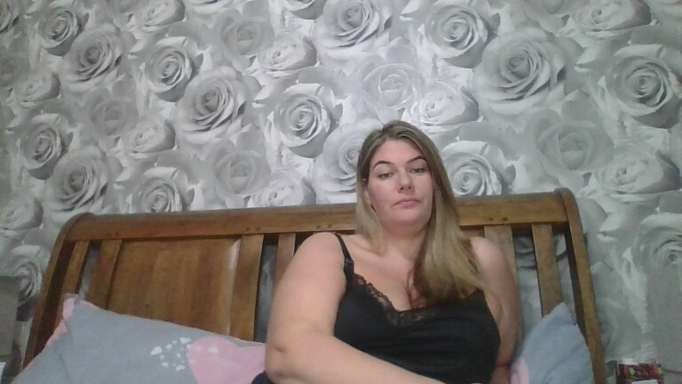 BabyCakesUK's Streamate show and profile