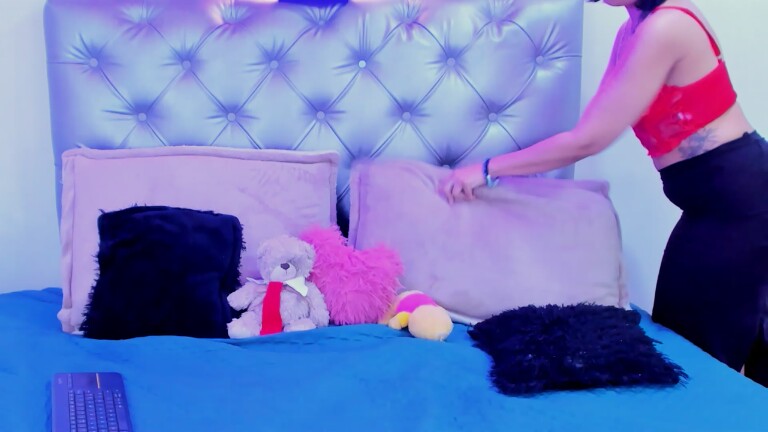 AngelinaDustin's Streamate show and profile