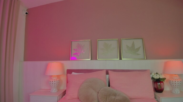 LuanaDavis's Streamate show and profile