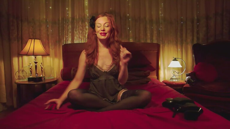 LittleRedBunny's Streamate show and profile