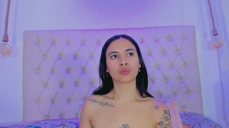 Luna_Storm's Streamate show and profile